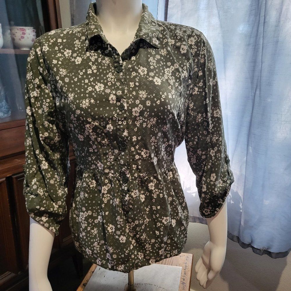 No Boundaries Floral Tie Back Blouse | Sage Green | Women's XXL